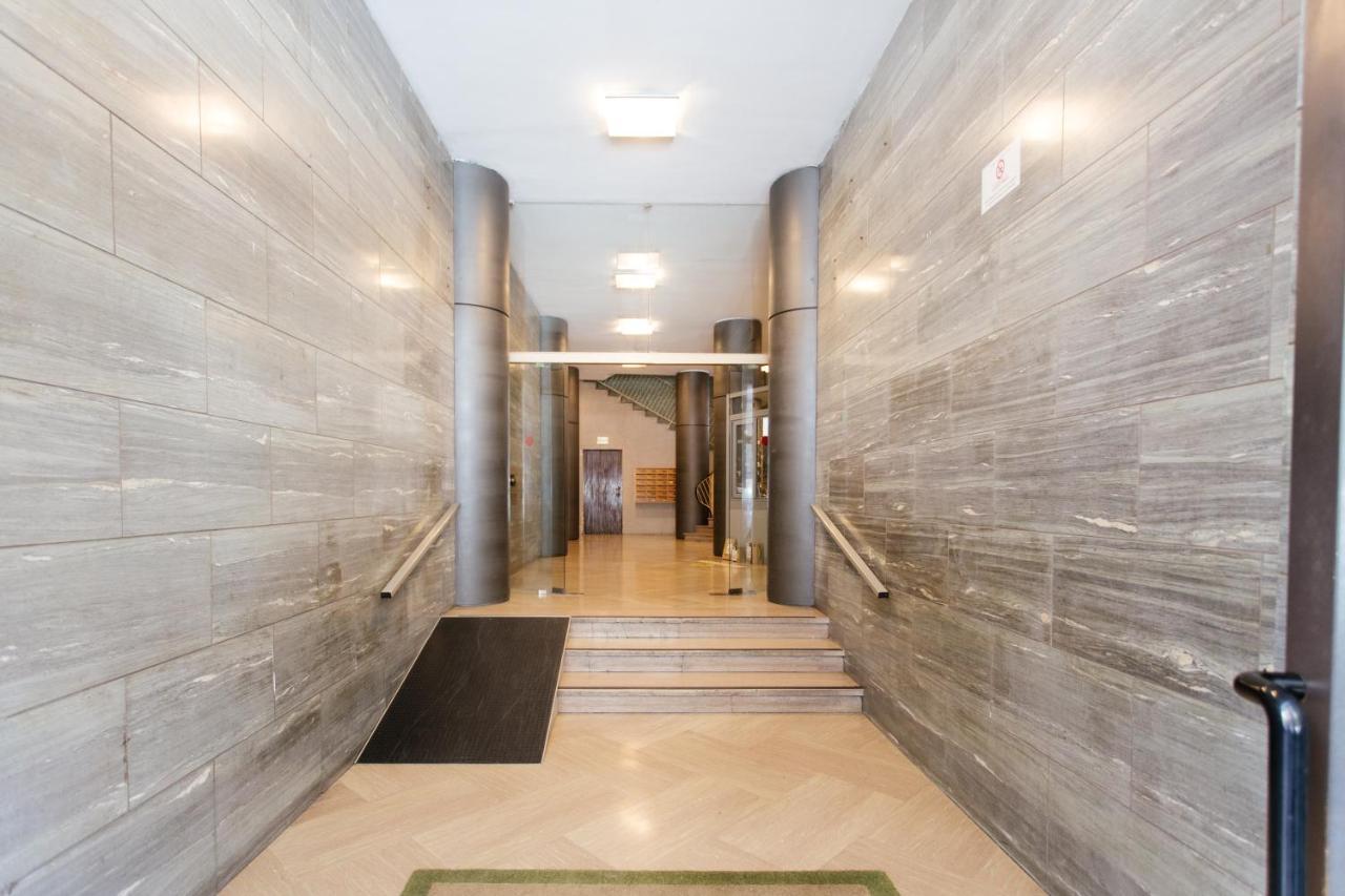 Al Centro Di Napoli Apartment Bagian luar foto