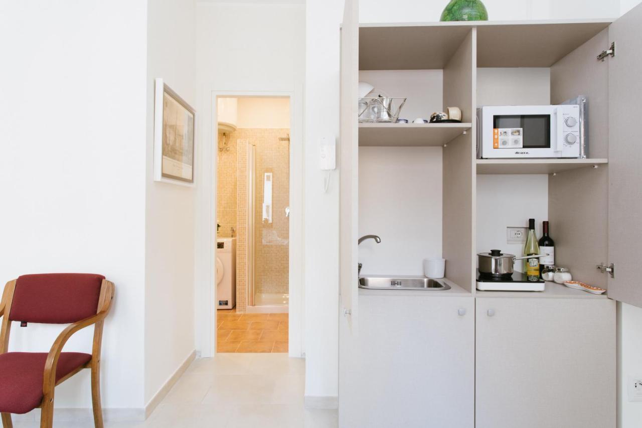 Al Centro Di Napoli Apartment Bagian luar foto